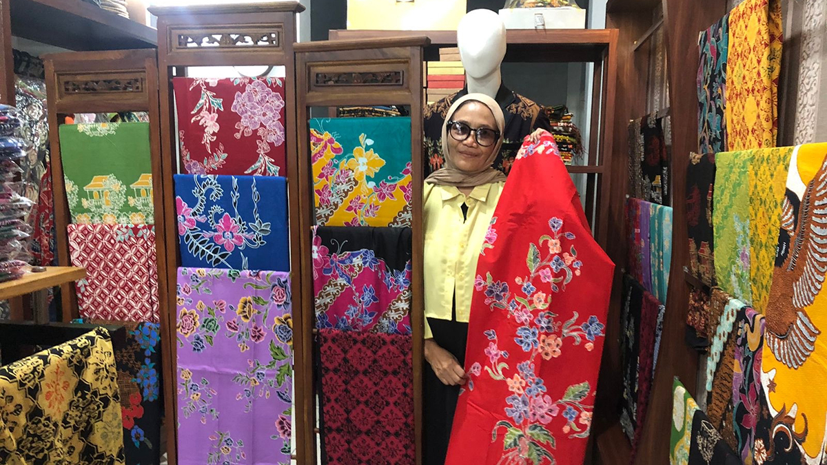 Kisah Insipiratif UMKM Binaan BRI, Mengenalkan Batik Khas Tangerang Hingga Perluas Pasar ke Luar Negeri.