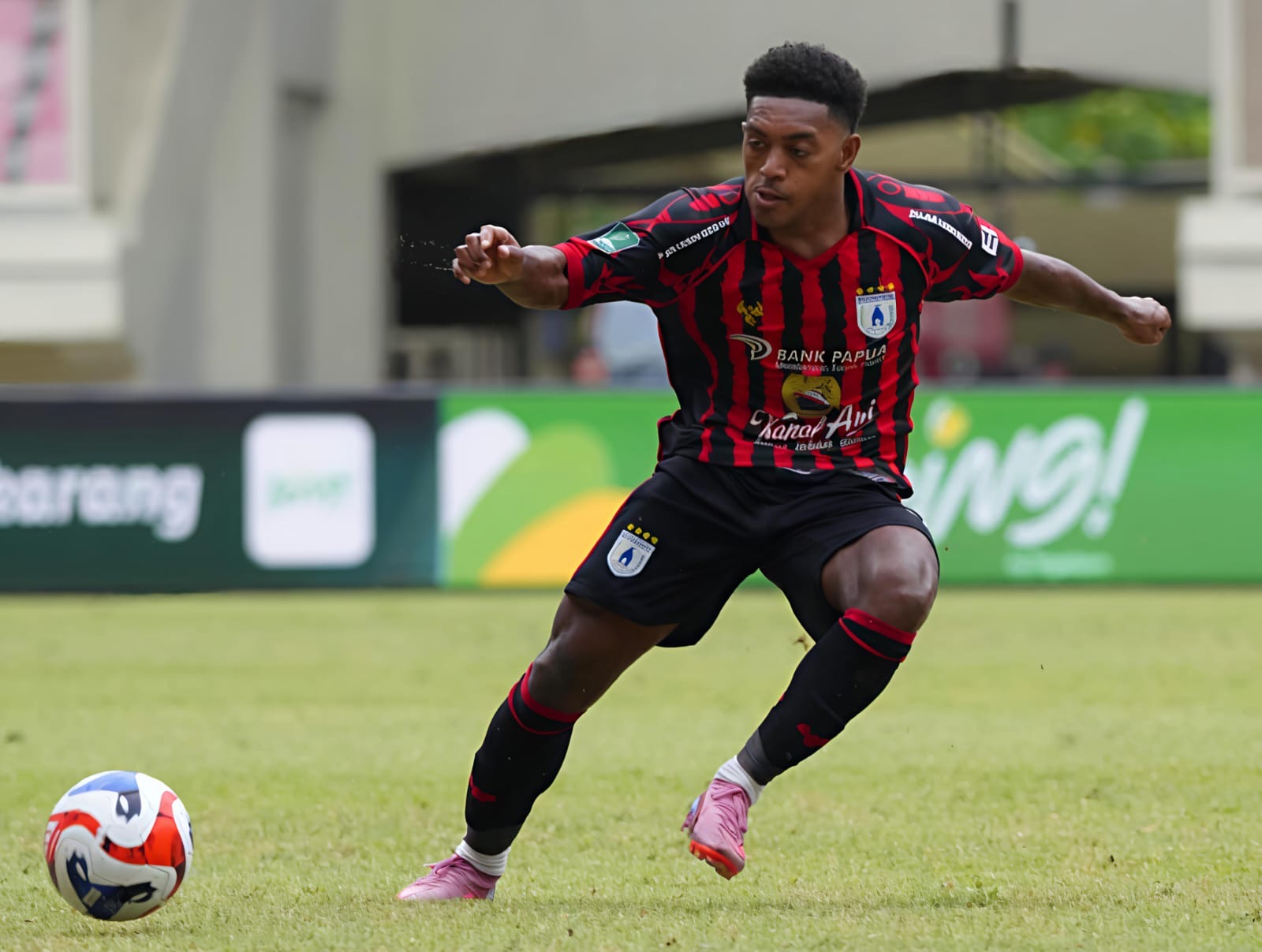 BANGKIT: Pekan ke-6 Pegadaian Championship. Persipura mampu bangkit