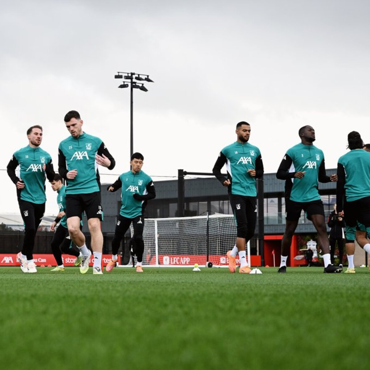 DILEMATIS: Kesiapan Liverpool hadapi Liga Champions terkenda cedera dan bicirnya video latihan