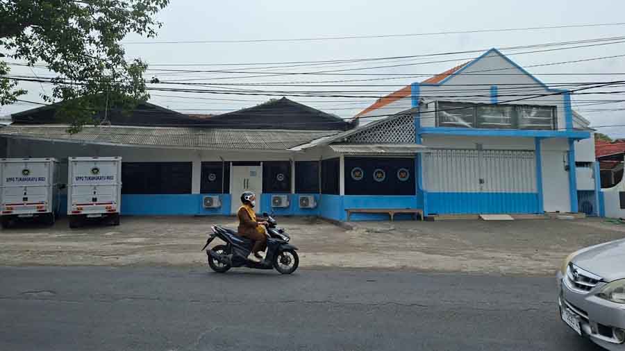 TIDAK BEROPERASI: SPPG yang memasok makanan bergizi gratis di MAN 1 Banyuwangi dihentikan sementara oleh Badan Gizi Nasional (BGN) sejak Sabtu lalu (25/10).