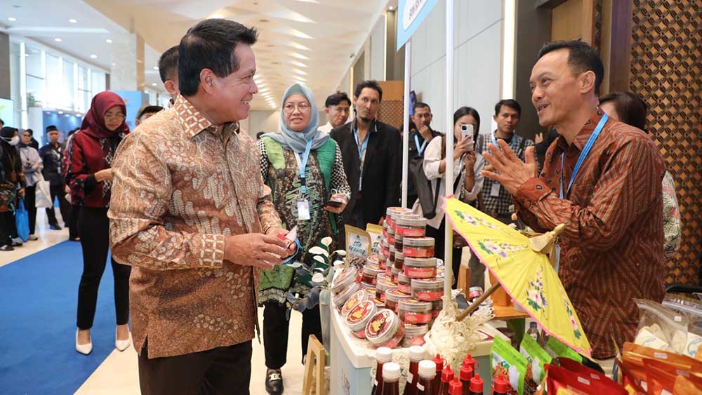 BRI salurkan KUR Rp130,2 triliun ke 2,84 juta debitur hingga September 2025, perkuat sektor riil dan dorong UMKM naik kelas.