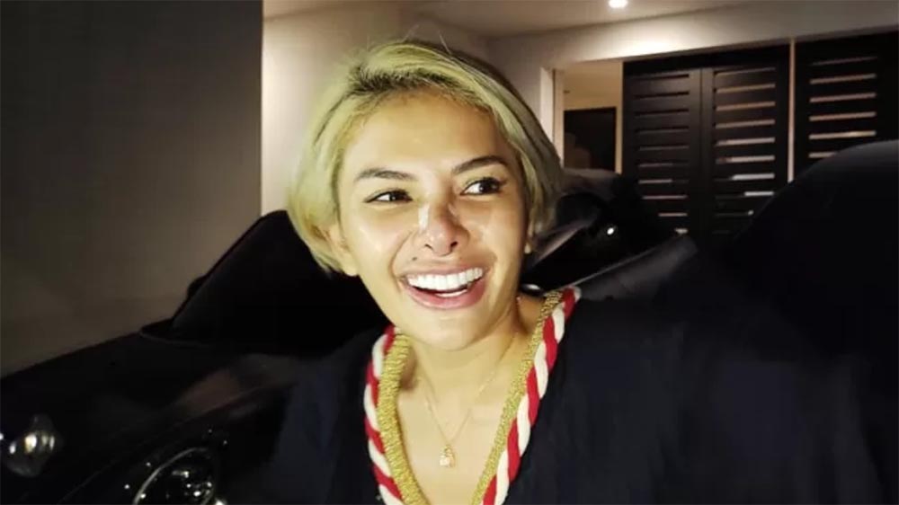 Nikita Mirzani di kediamannya di kawasan Petukangan, Jakarta Selatan.
