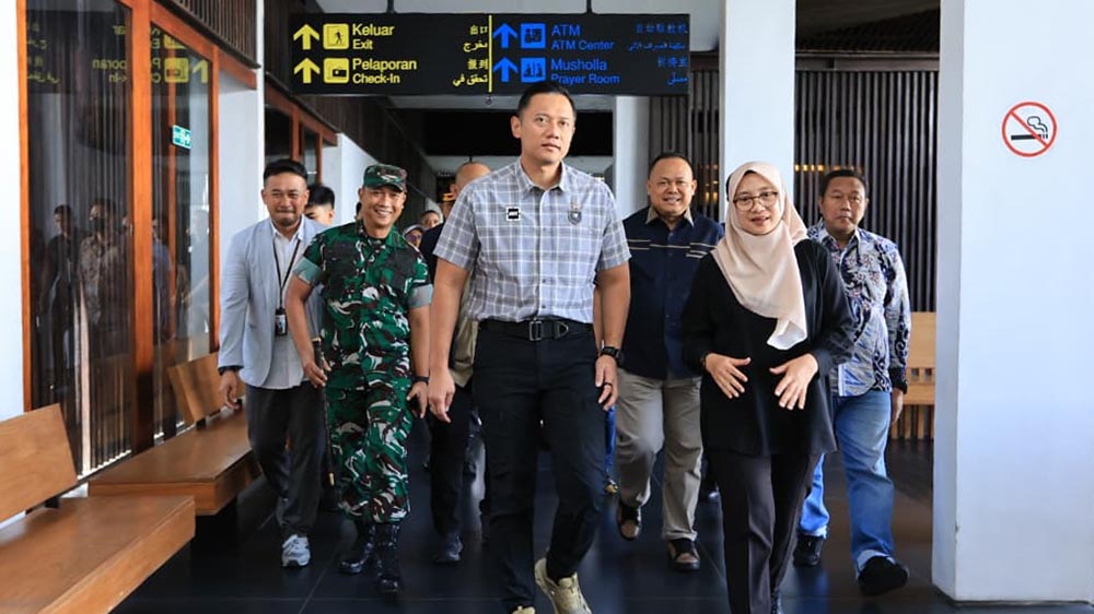 Menko AHY: Bandara Banyuwangi Terus Beroperasi Ditunjang Daya Tarik Wisatanya.