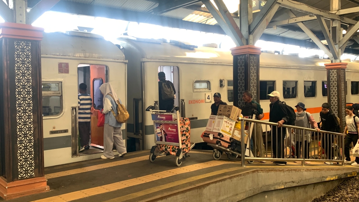 KAI umumkan penyesuaian pola perjalanan kereta api di seluruh Daop 1&ndash;9 mulai 1 Desember 2025.