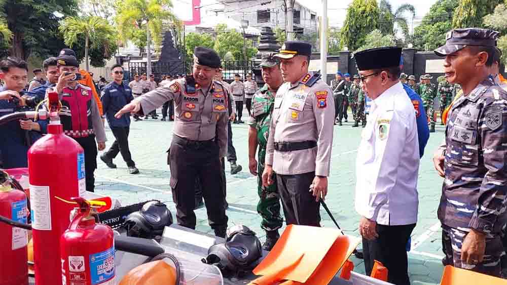 Polresta Banyuwangi Gelar Apel Kesiapan Tanggap Darurat Bencana Hidrometeorologi.