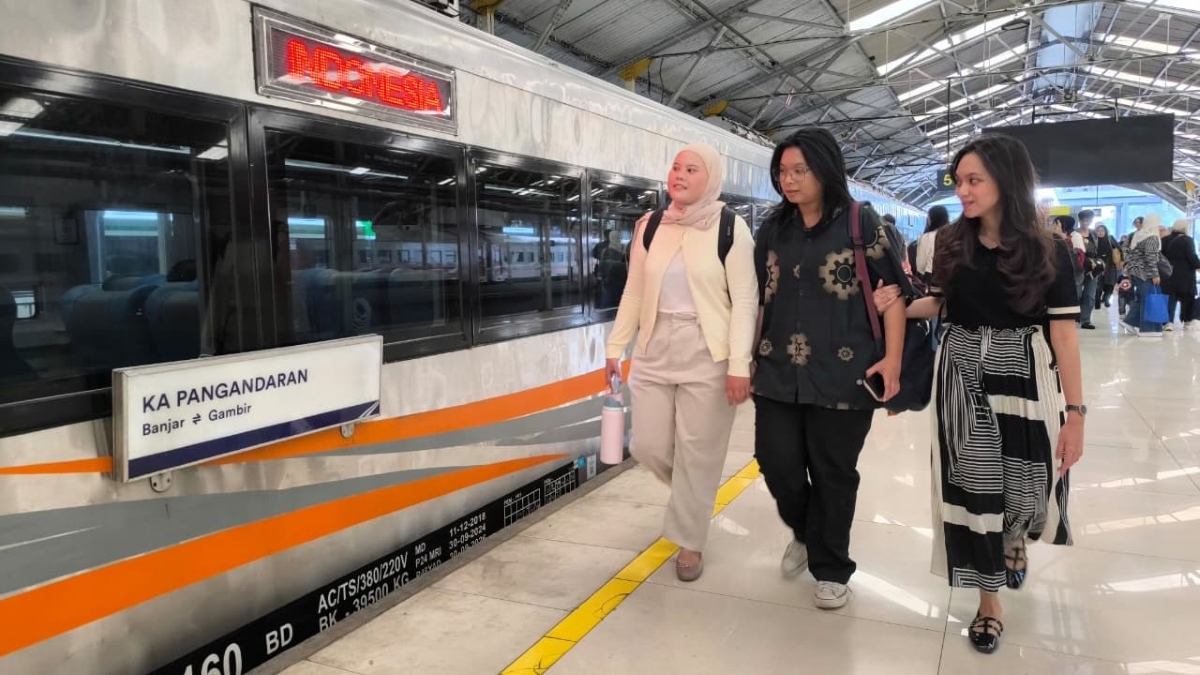 KAI Daop 9 Jember menjajaki rute baru kereta api Banyuwangi&ndash;Bandung.