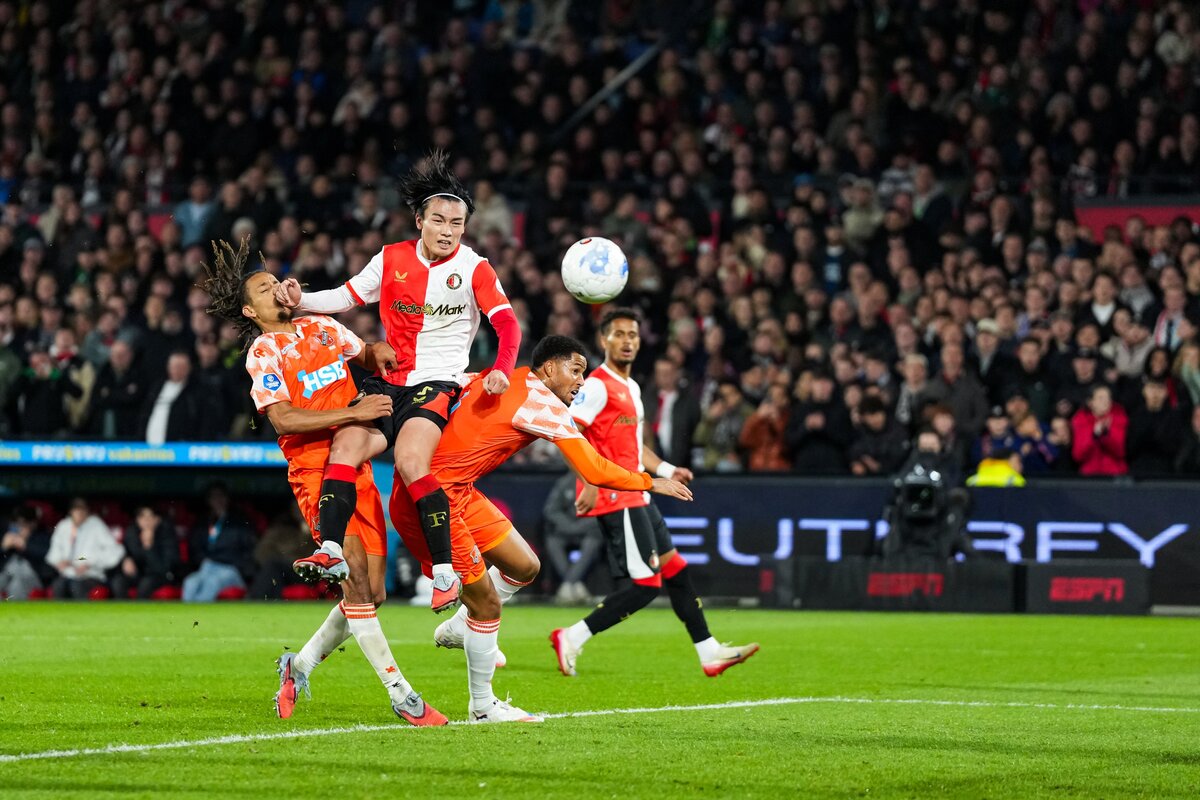 TUGAS BERAT: Feyenoord akan menyambangi markas Stuttgart di ajang Liga Europa