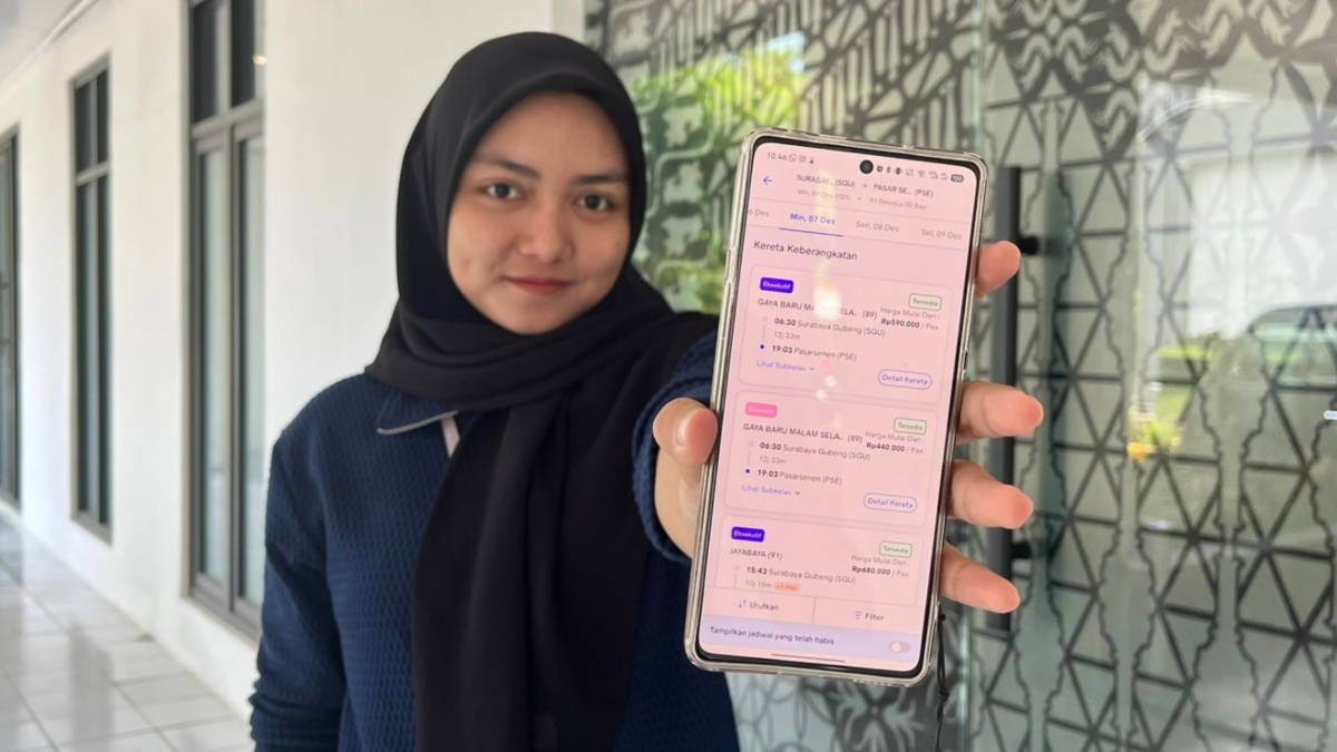 KAI Daop 8 Surabaya membuka pemesanan tiket kereta api Desember 2025.