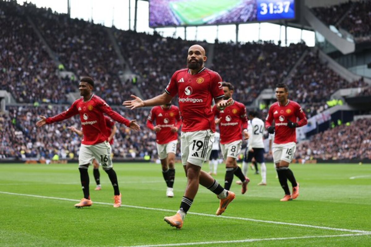 BUKA GOL: Mbeumo mencetak gol pertama bagi MU saat lawan Spurs yang berakhir imbang 2-2
