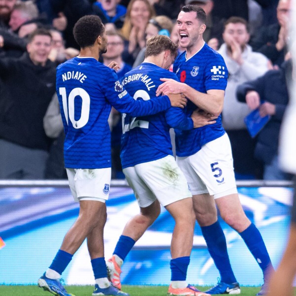 TIGA POIN: Everton akhiri puasa kemenangan di Premier League