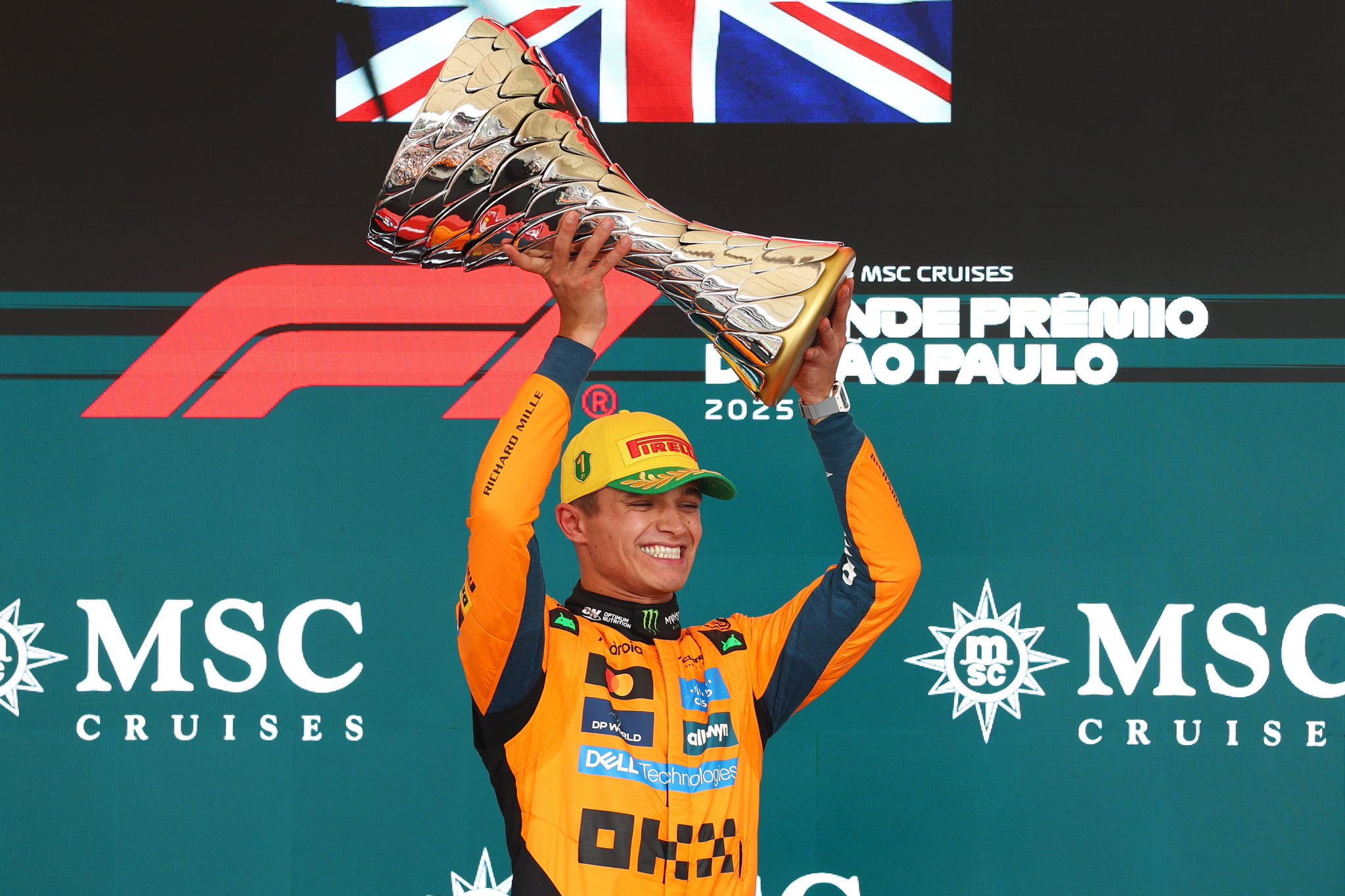 Lando Norris menangkan F1 Grand Prix Sao Paulo 2025.