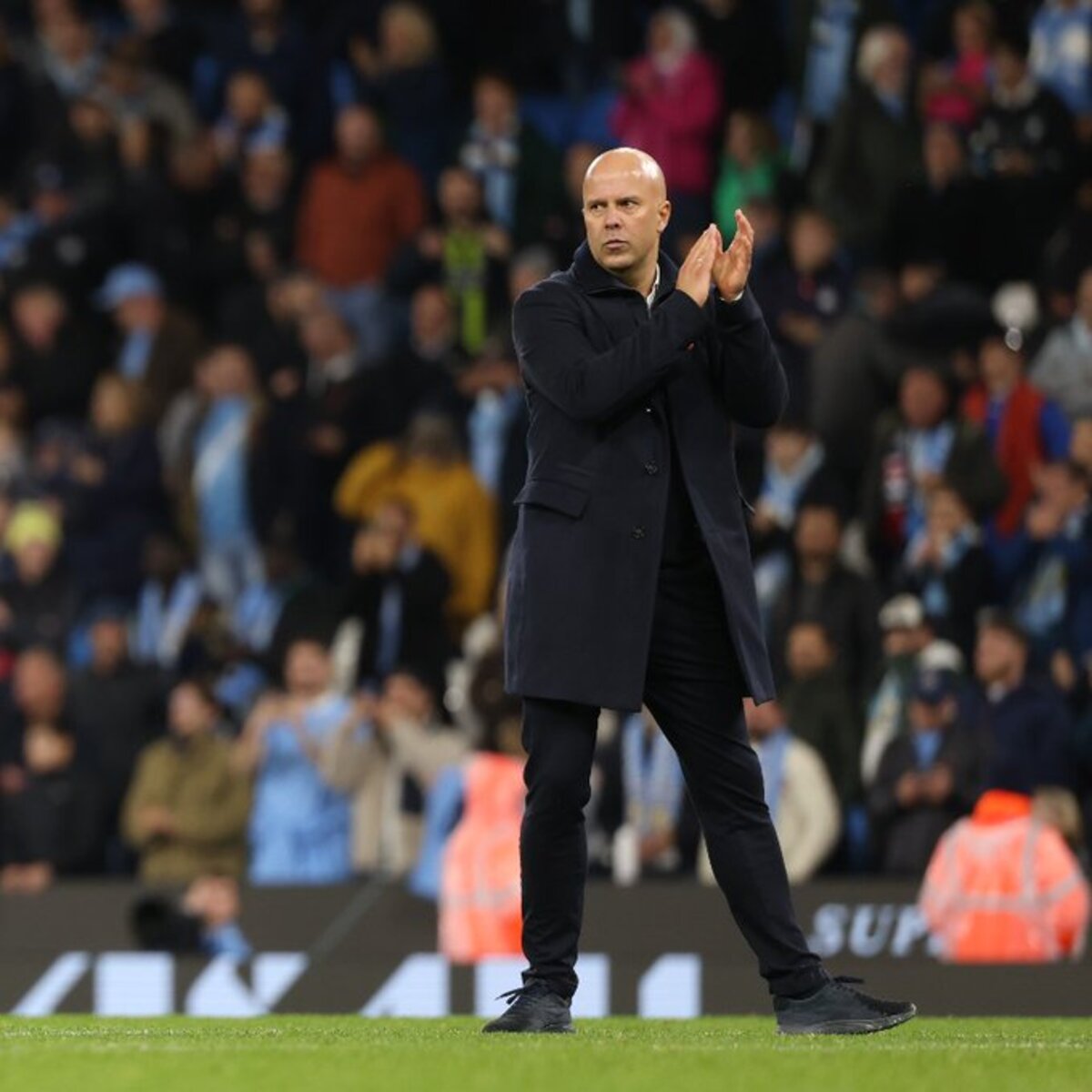 KORBAN: Arne Slot sebut Liverpool sering dirugikan VAR (Liverpool)