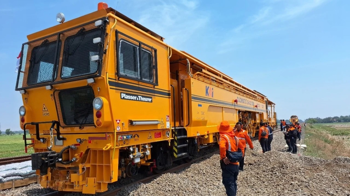 KAI siapkan 735 petugas ekstra dan peralatan siaga untuk pastikan perjalanan kereta api aman.