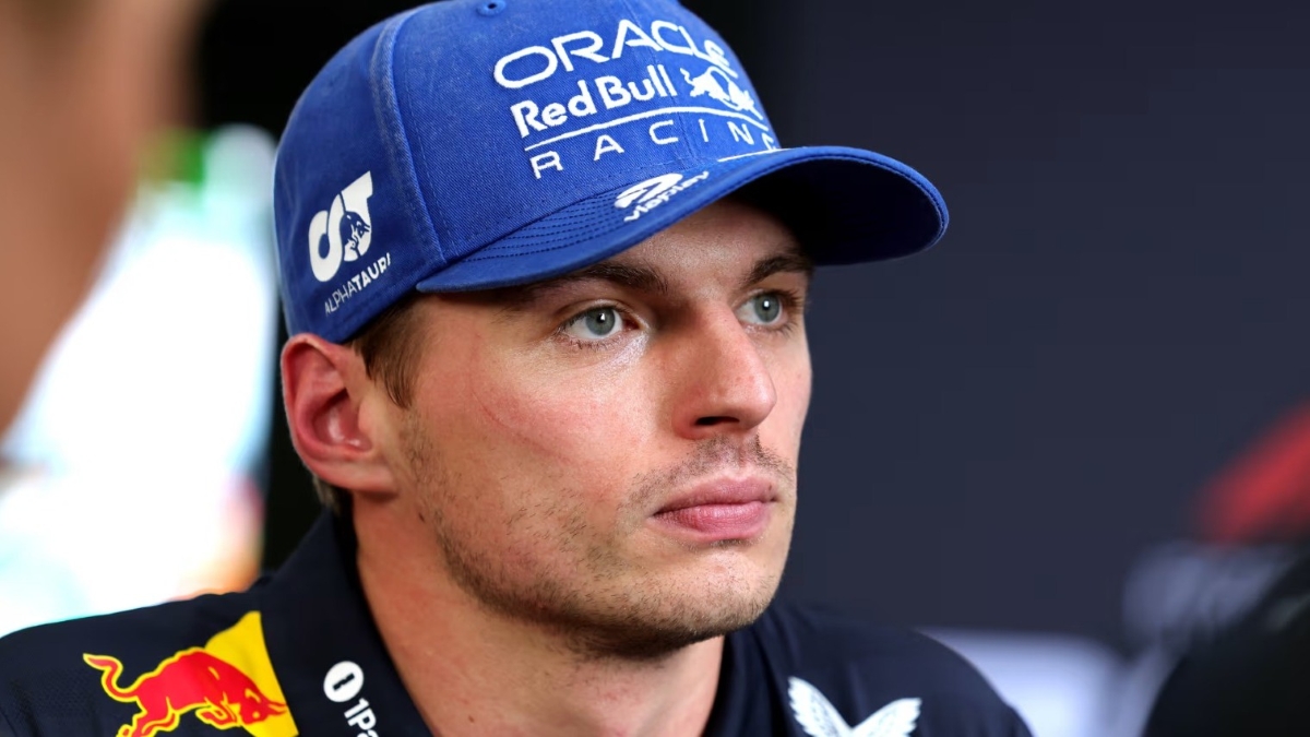 Red Bull ubah strategi pit stop Verstappen di F1 GP Brasil 2025.