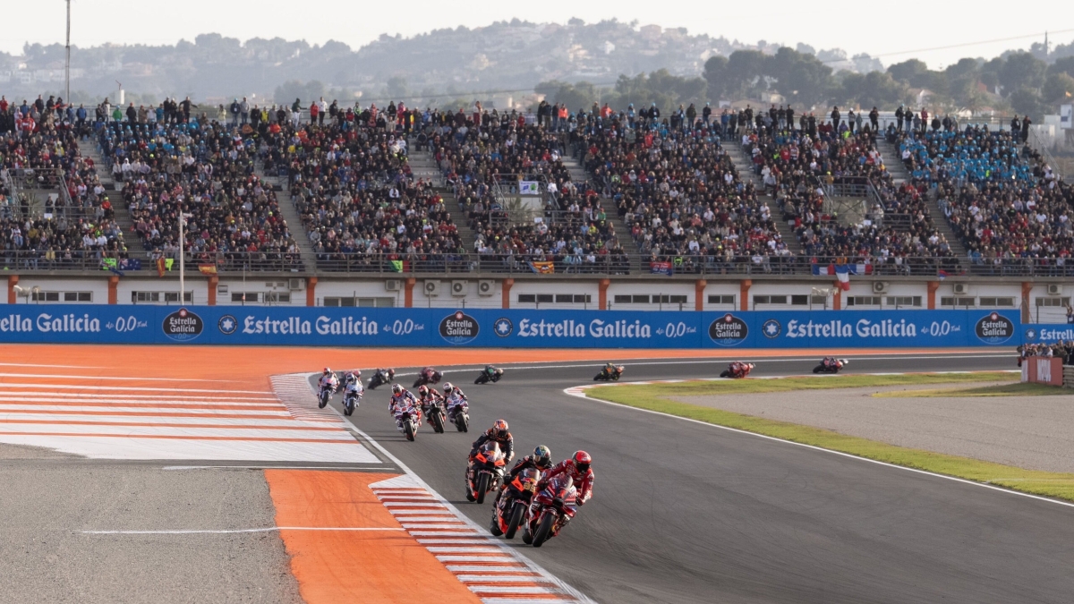 Pertarungan sengit MotoGP Valencia kembali digelar di Circuit Ricardo Tormo.