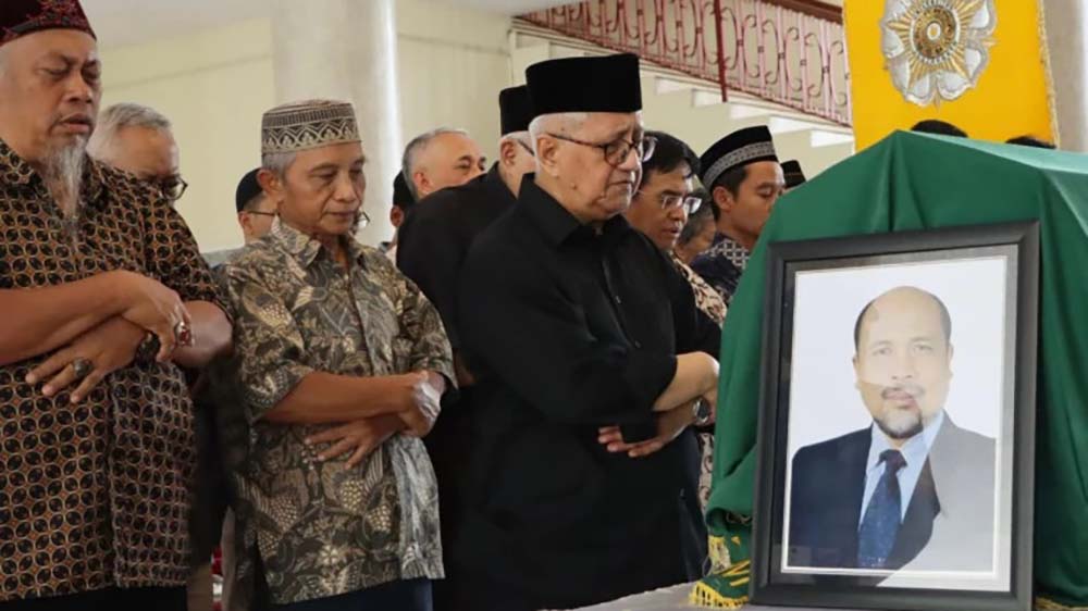 Guru Besar Fakultas Geografi UGM Prof. Dr. Sukamdi, M.Sc meninggal dunia di usia 65 tahun.
