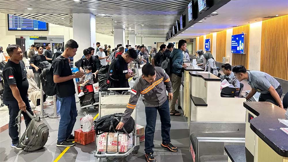 ILUSTRASI kepadatan penumpang di Bandara Juanda.
