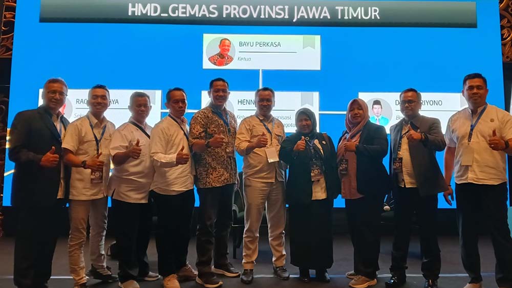 MITRA PEMERINTAH: Pengurus HMD Gemas Provinsi Jatim mengikuti deklarasi akbar HMD gemas se-Indonesia di Bandung, Selasa (18/11).