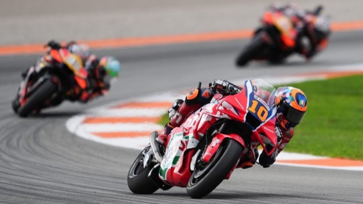 Luca Marini antarkan Honda naik ke konsesi Grup C di MotoGP Valencia 2025.