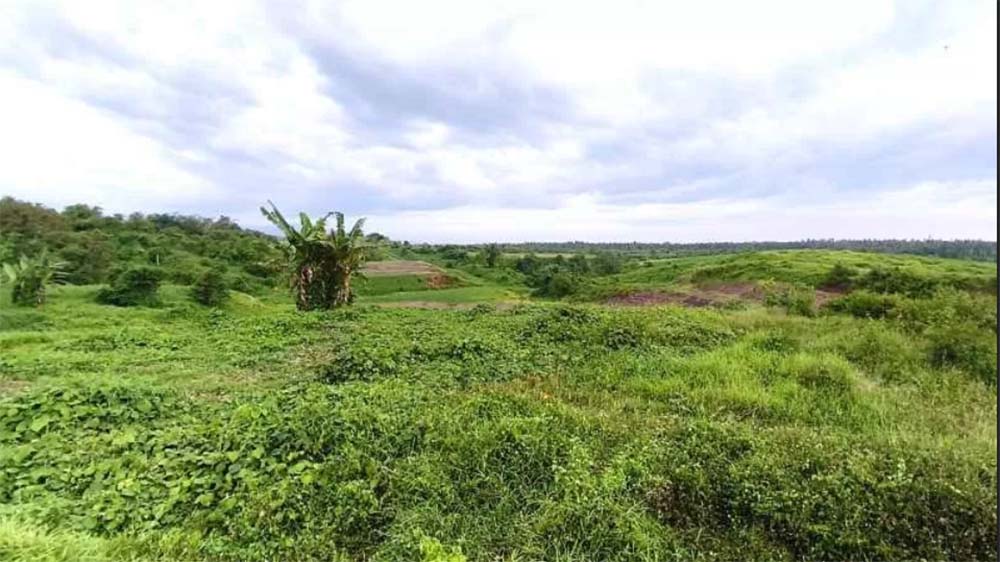 DIPERTANYAKAN: Lahan perumda yang sudah dikerjakan untuk pembangunan jalan tol sejak tiga tahun terakhir tidak ada kelanjutan.