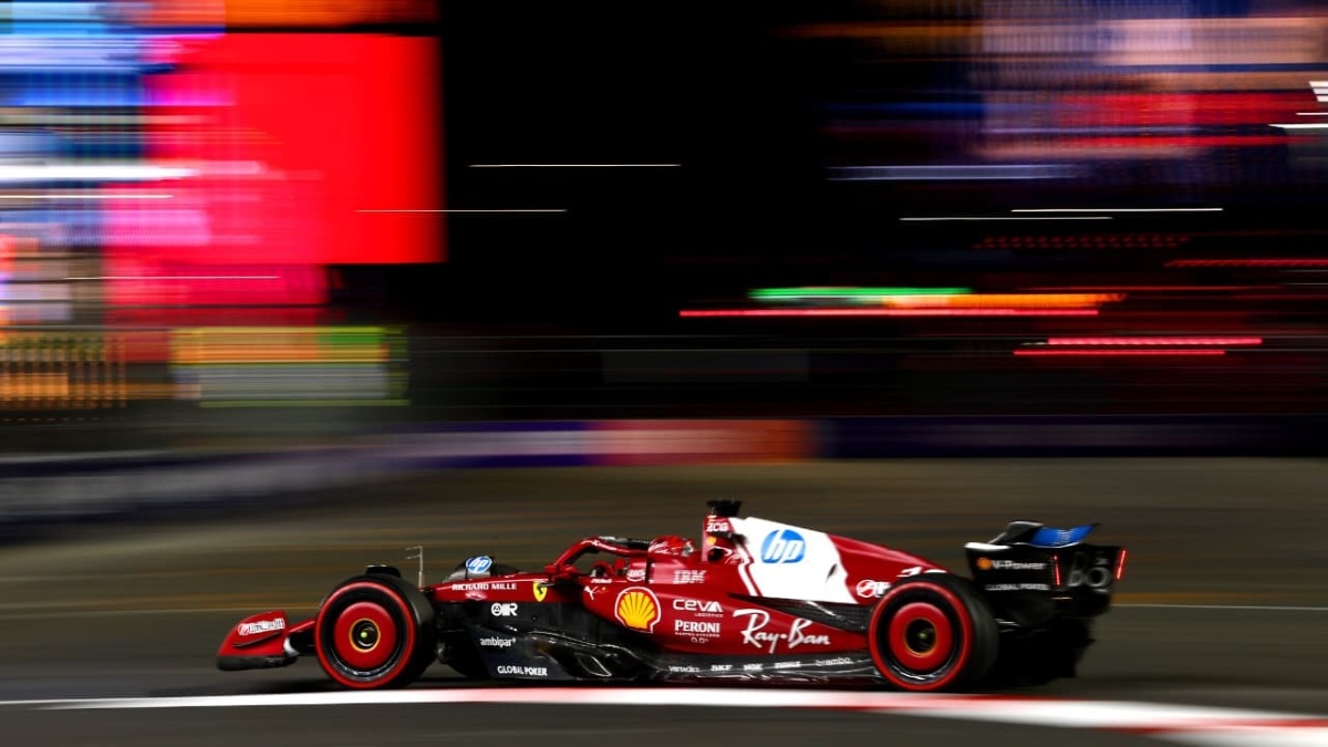Charles Leclerc memuncaki FP1 F1 GP Las Vegas dengan catatan impresif.