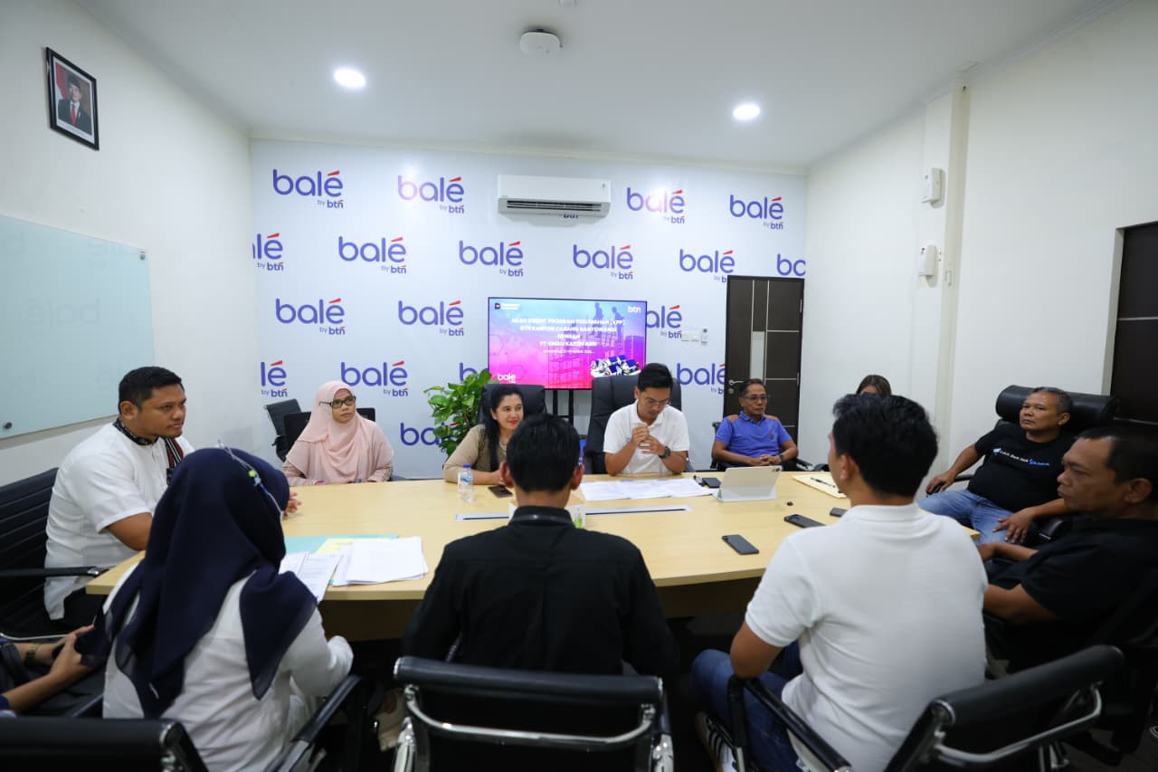 Marifatul Kamila bersama pengembang menyambut baik program KPP BTN Banyuwangi.