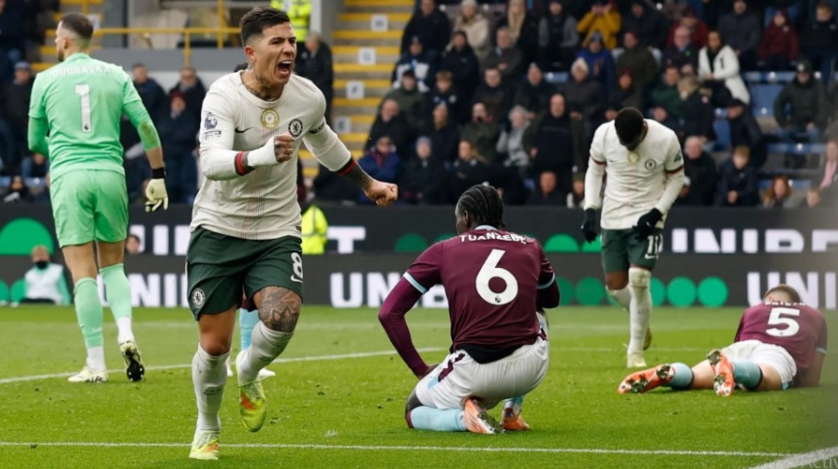 PAPAN ATAS: Kemenangan Chelsea atas Burnley membawa The Blues ke papan atas Premier League
