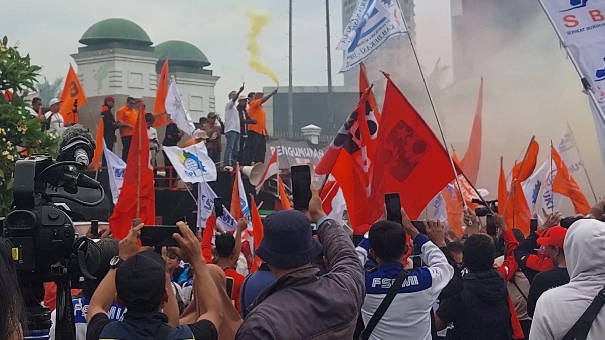 KSPI dan Partai Buruh menunda demo 24 November.