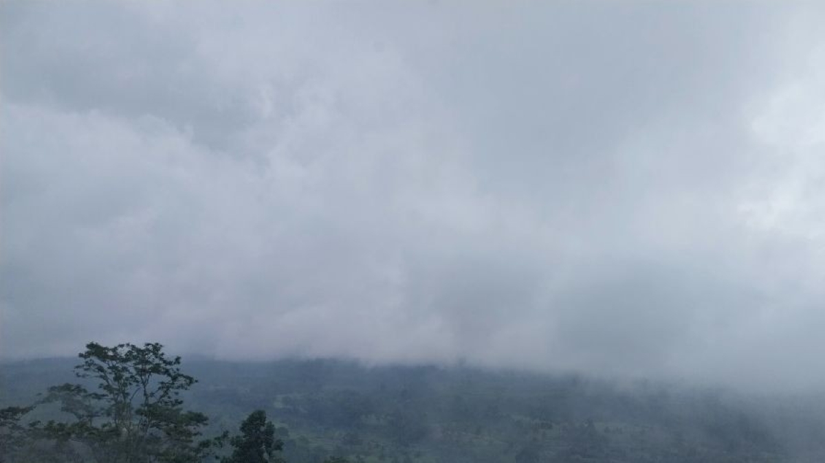 Laporan terbaru aktivitas Gunung Semeru Level IV Awas.
