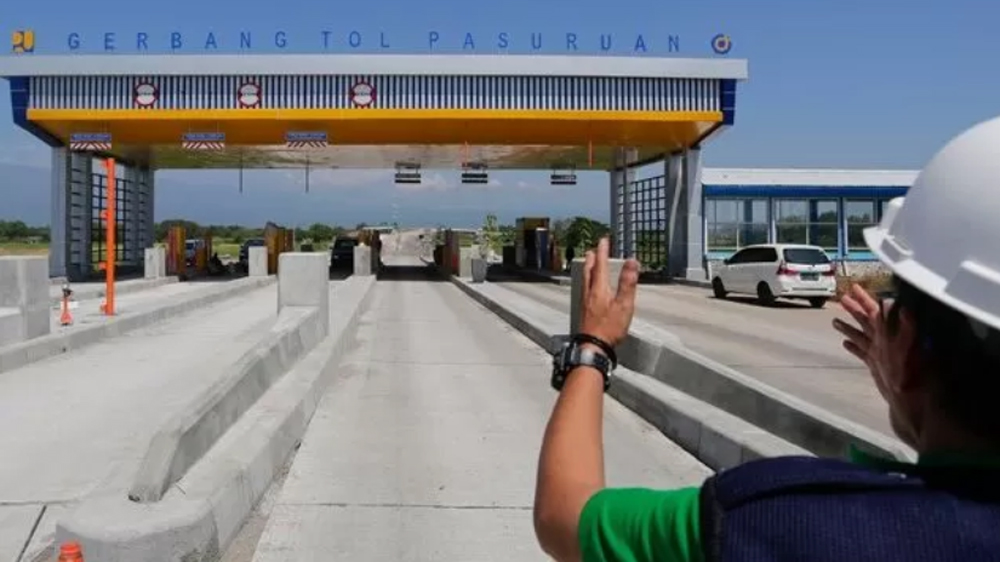 Gerbang tol Pasuruan.