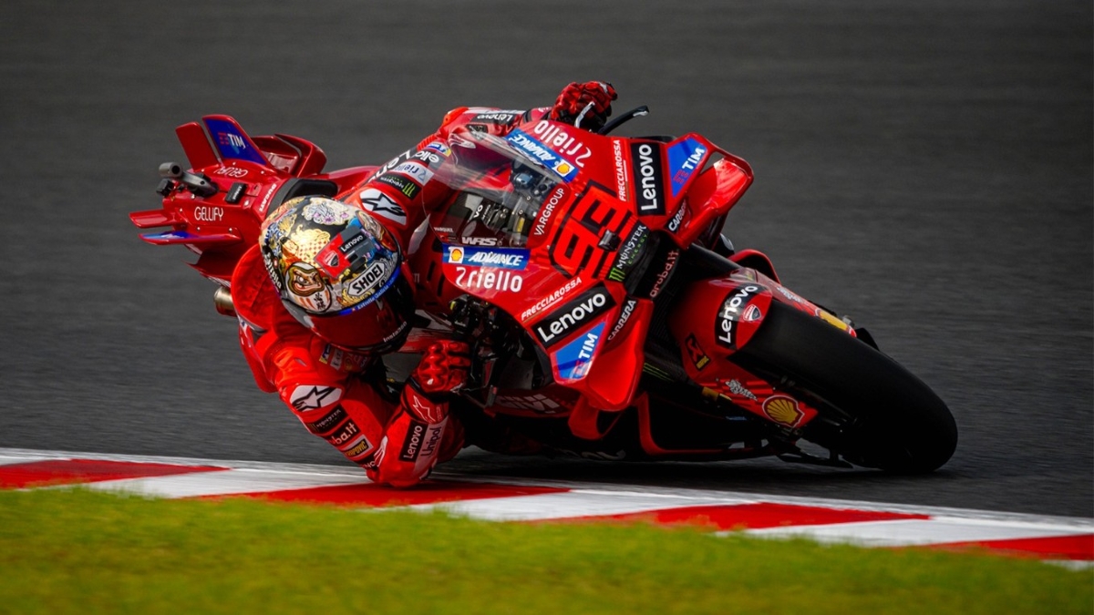 Marc Marquez ungkap momen emosional di MotoGP Qatar 2025.