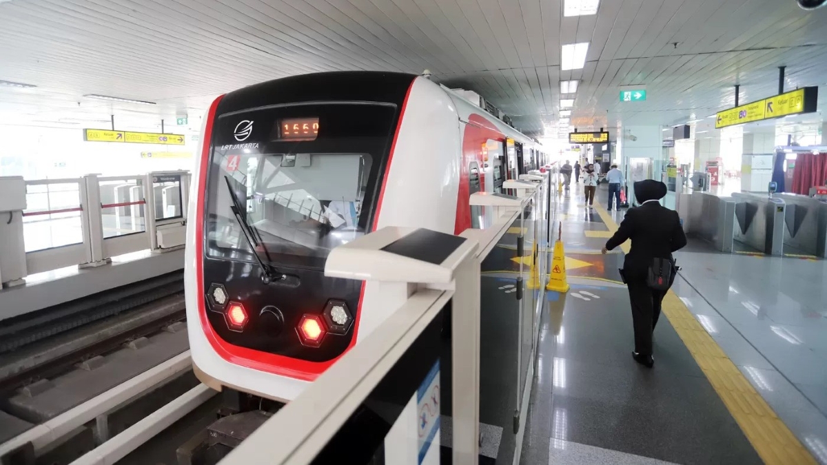 LRT Jakarta siapkan operasional rute 1B Velodrome hingga Manggarai.