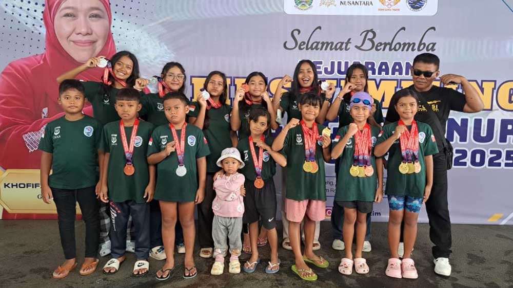 Kontingen cabor selam Banyuwangi meraih posisi keenam dalam Kejurnas Finswimming Piala Gubernur Jatim 2025 di kolam renang Gajayana, Malang.