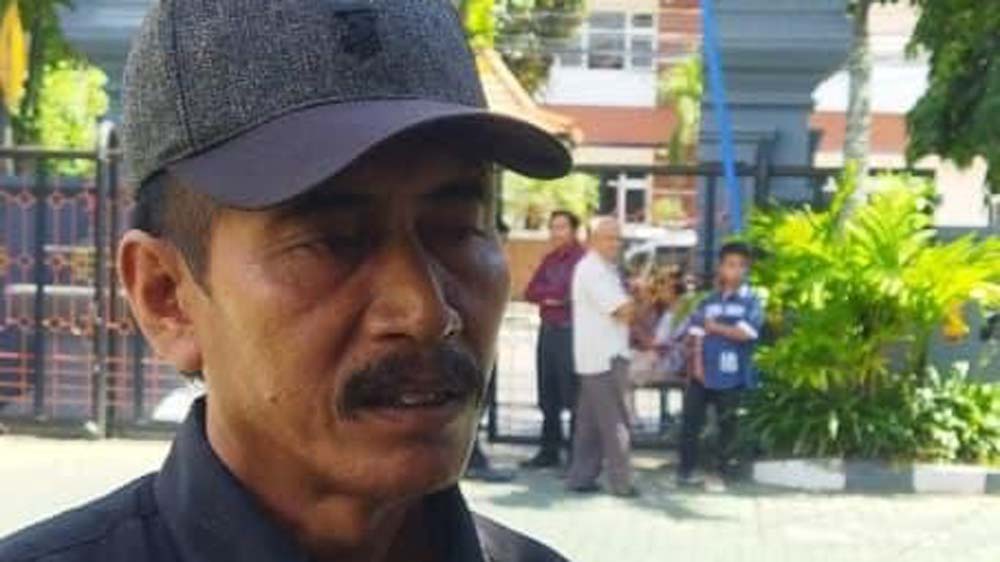 ORTU TERDAKWA: Sutrisno meyakini R bukan sebagai pelaku rudapaksa siswi MI.