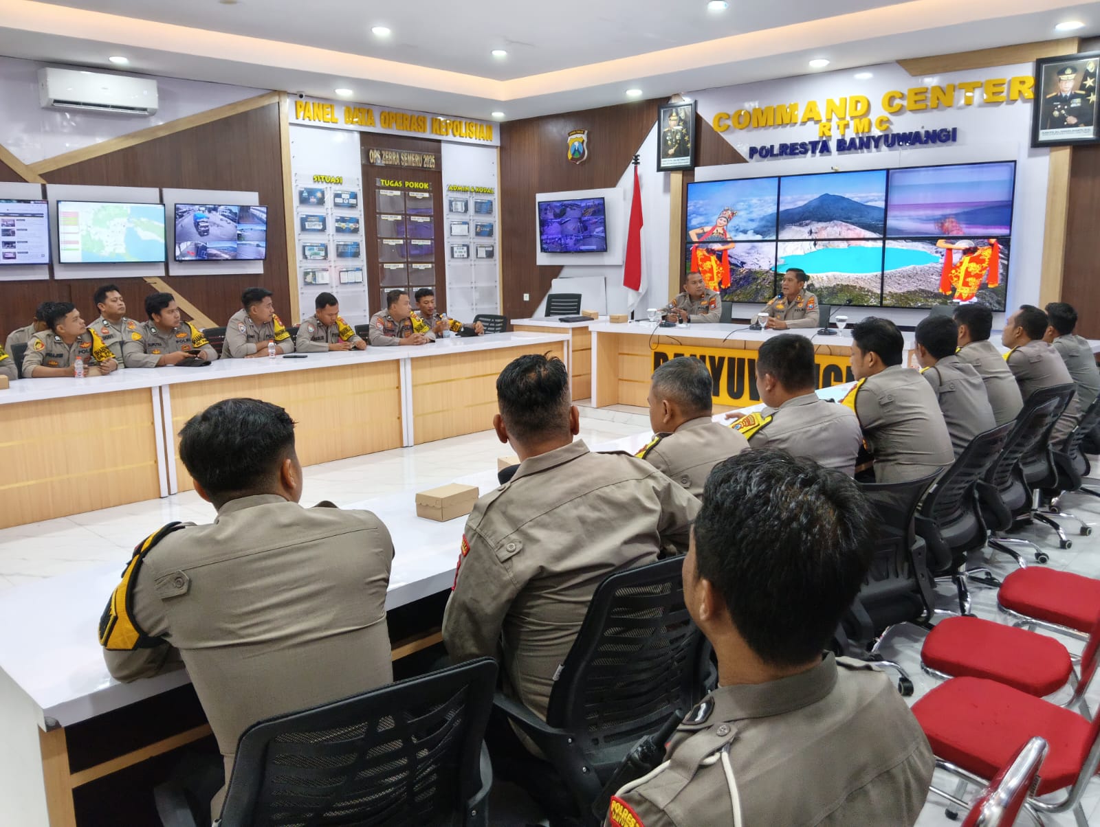 Anev kinerja Bhabinkamtibmas Polresta Banyuwangi.