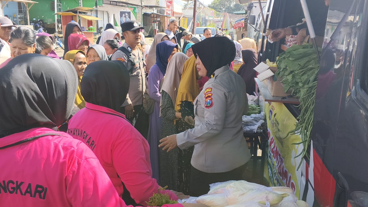 Polresta Banyuwangi gelar Mayur Kamtibmas di Songgon.