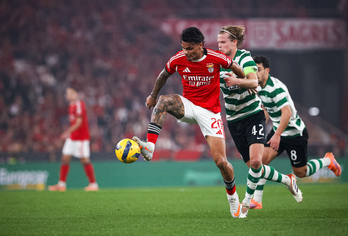 LAWAN BERAT: Benfica akan menjamu juara Serie A Napoli di lanjutan Liga Champions