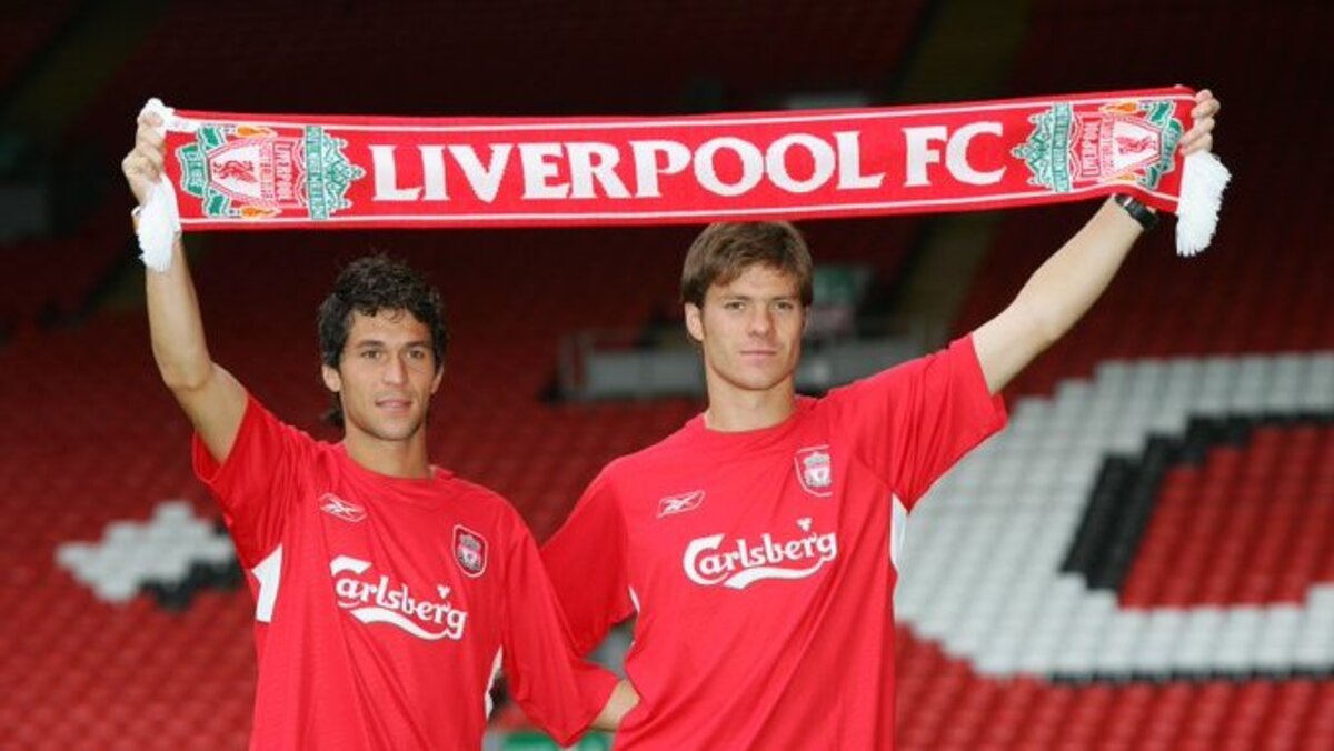 MANTAN: Xabi Alonso tanggapi rumor kepindahan ke Liverpool
