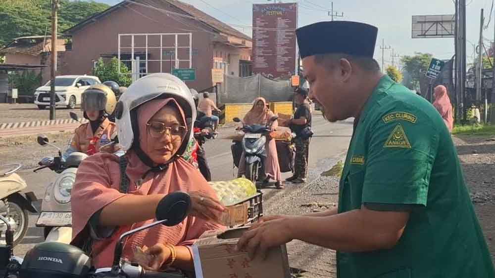 Aksi penggalangan dana untuk korban banjir Aceh dan Sumatera yang dilakukan PAC GP Ansor Cluring sempat diwarnai aksi penipuan beberapa hari lalu.