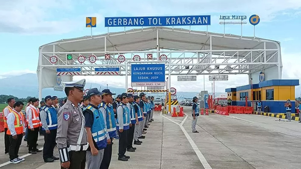 ILUSTRASI: Apel gelar pasukan jelang dibuka fungsionalnya ruas tol Probowangi (kiri Prosiwangi) Gending sampai Paiton tahun ini.