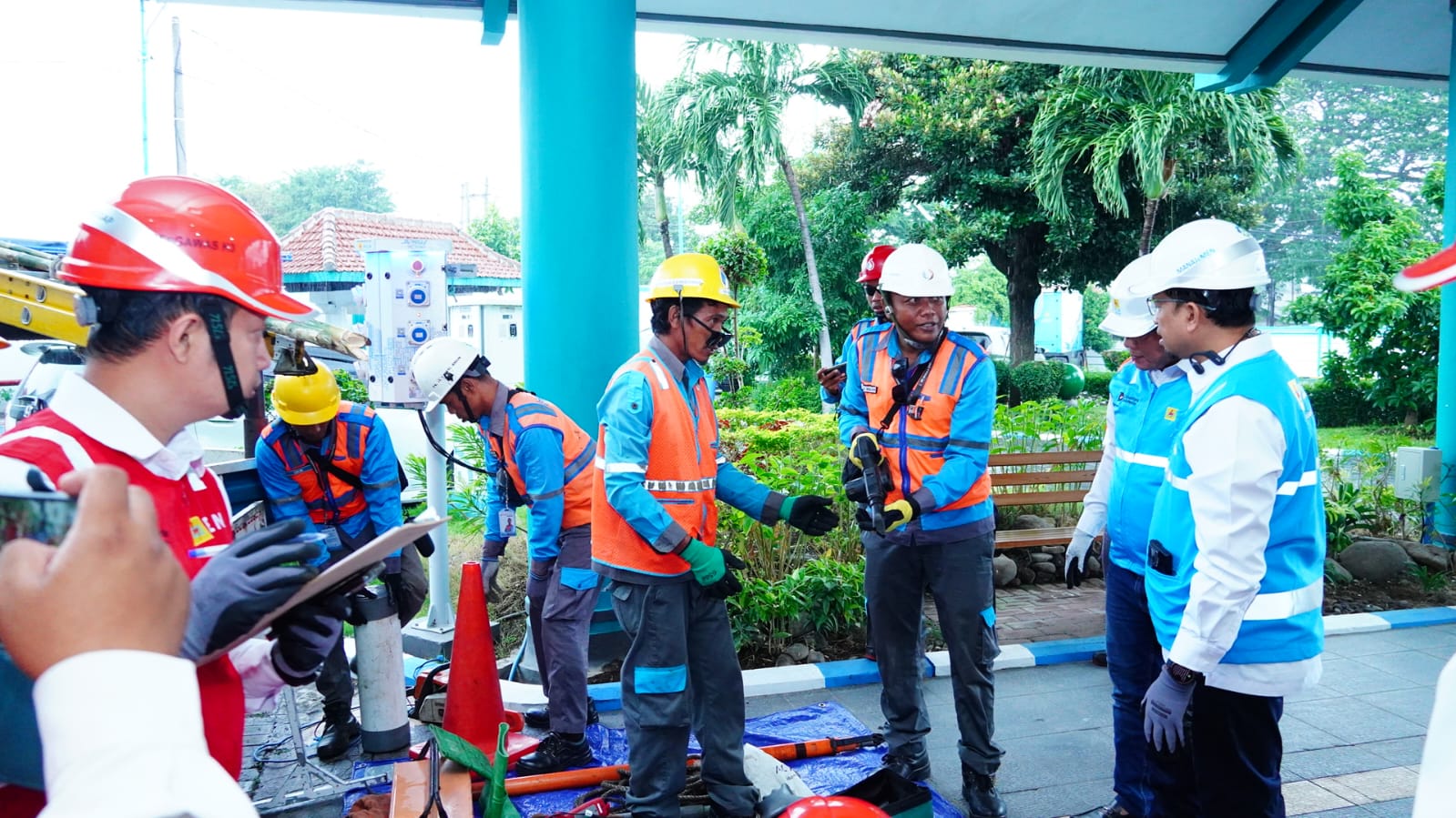 PLN UP3 Banyuwangi gelar Apel Siaga Nataru.