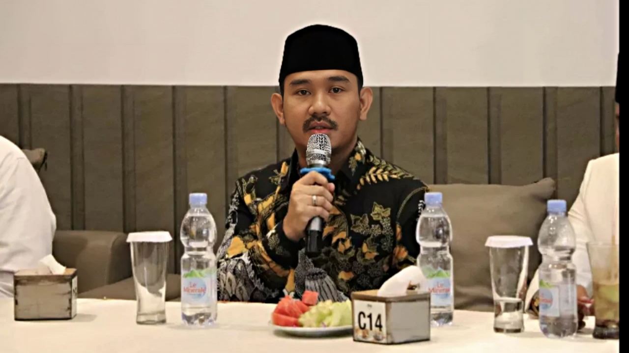 Bupati Bekasi Ade Kuswara Kunang terjaring OTT KPK.