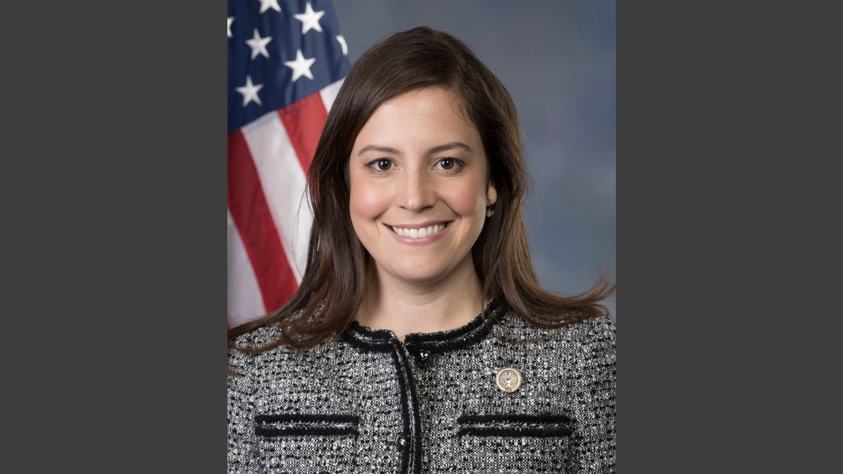 Elise Stefanik mundur dari bursa gubernur New York dan Kongres.