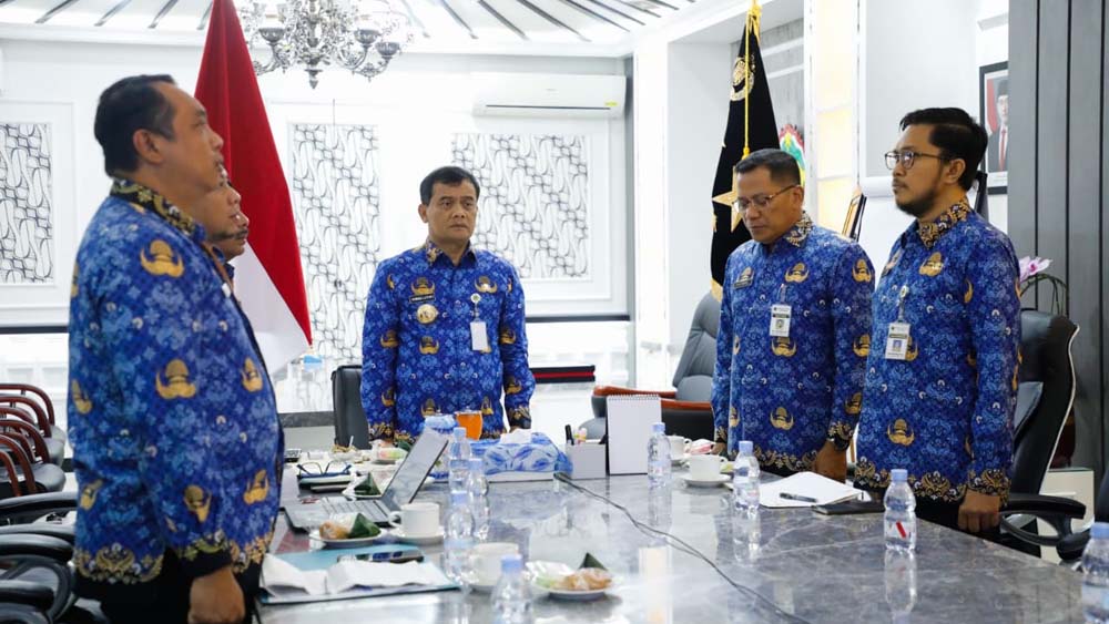 Penetapan UMP, UMK, UMSP, dan UMSK Jawa Tengah 2026 akan dilakukan serentak pada 24 Desember 2025 oleh Gubernur Ahmad Luthfi.