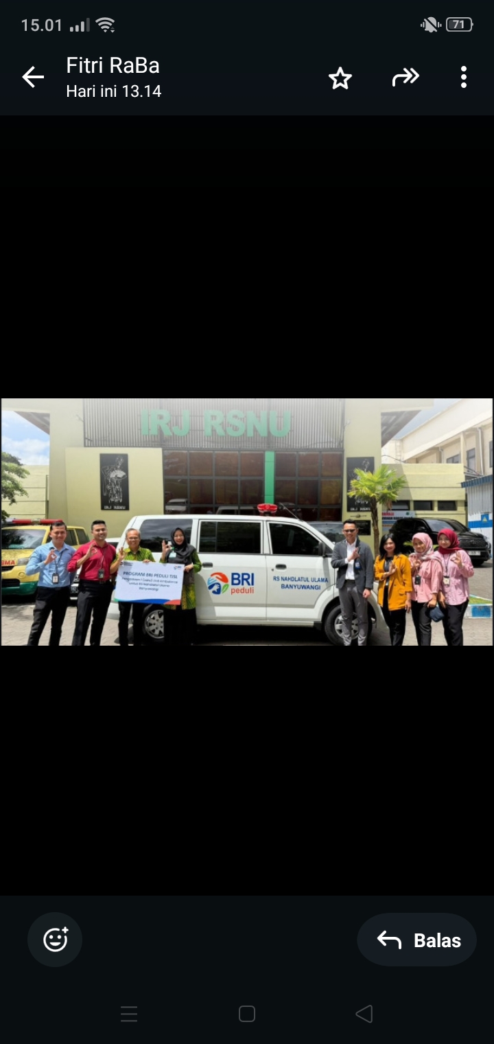 BRI Banyuwangi serahkan bantuan CSR satu unit mobil ambulans kepada RSNU Mangir guna mempercepat akses layanan darurat dan evakuasi medis masyarakat.