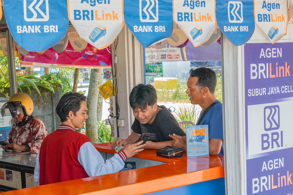 Transaksi Mudah dan Nyaman pada Libur Nataru, BRI Optimalkan 1,2 Juta BRILink Agen hingga Super Apps BRImo.