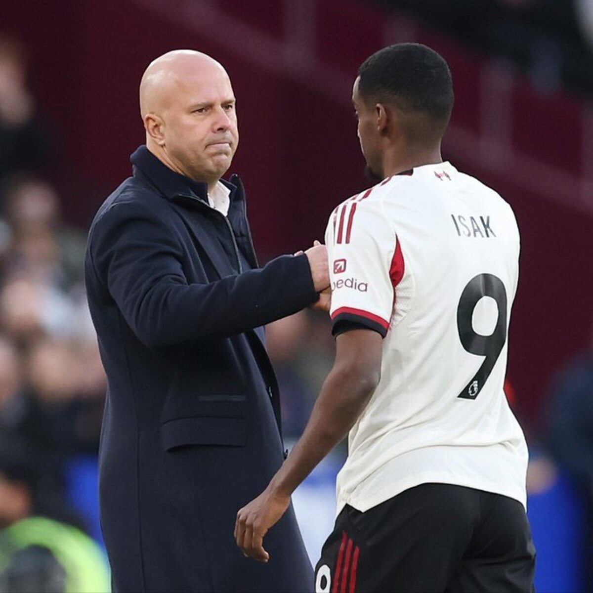 CEDERA PANJANG:Isak menambah daftar panjang pemain LIverpool yang alami cedera