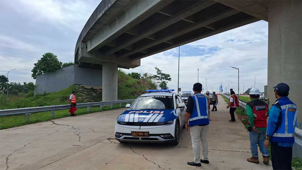 Korlantas Polri dan Jasamarga resmi membuka Tol Fungsional Japek II Selatan.