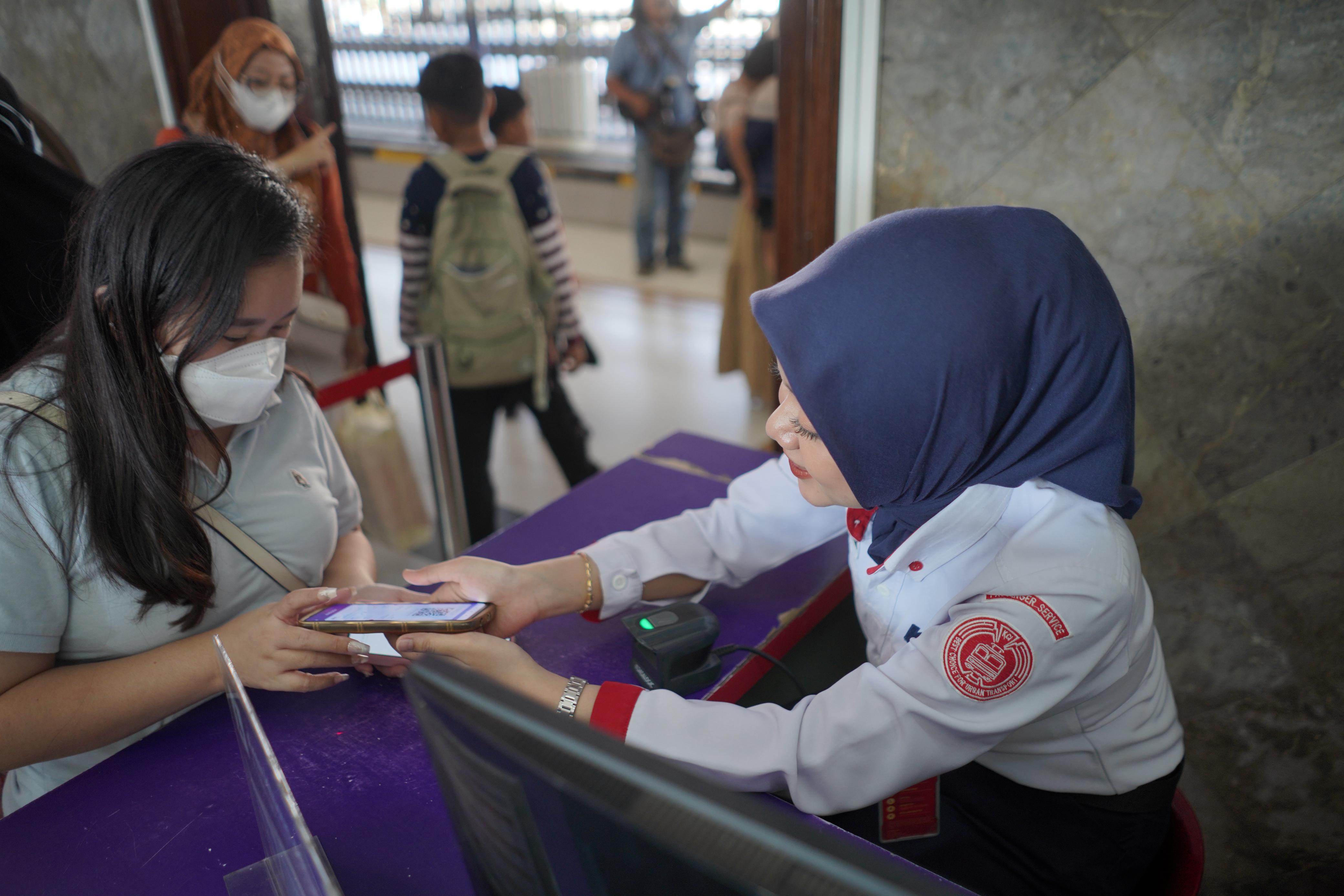 Arus Commuter Line Wilayah 8 Surabaya landai usai Natal 2025.
