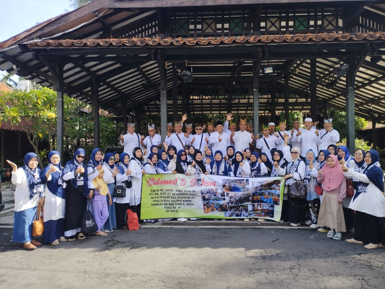 Paguyuban Alumni KBIHU Sabilillah Banyuwangi menggelar safar dan pertemuan alumni ke-8 di Solo.